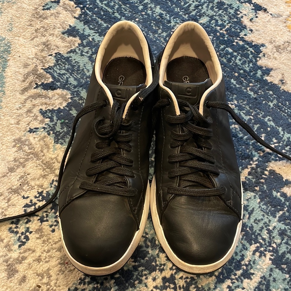 Grandpro by Cole Haan black women’s leather-like shoes size 8.5